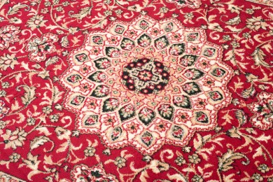 Koberec  F740A RED ATLAS PP  - Tradičný koberec