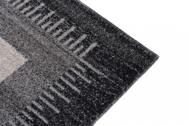 Koberec  K189A BLACK SARI B1X  - Moderný koberec
